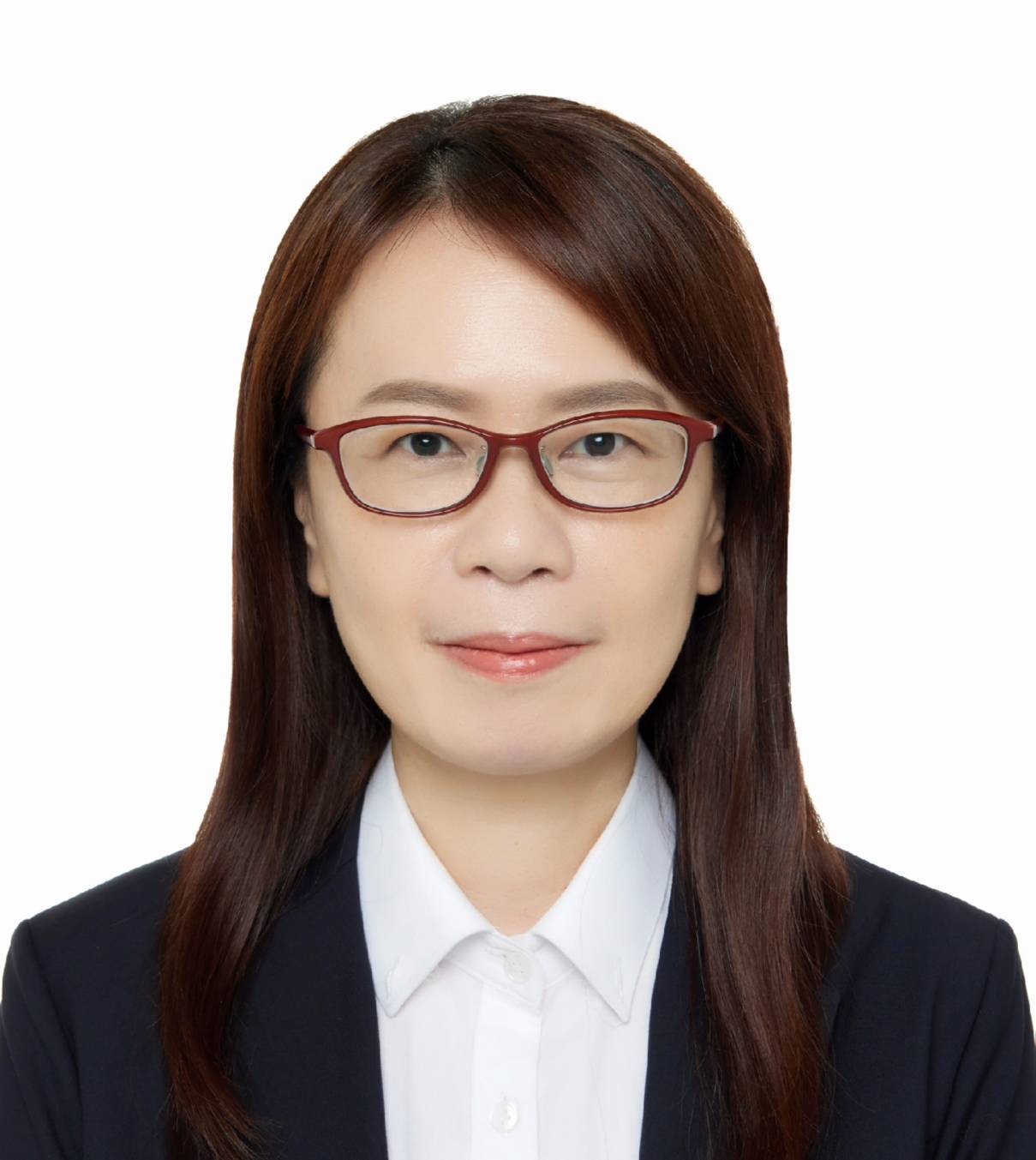 邱鈴真 副教授兼評鑑與稽核組組長